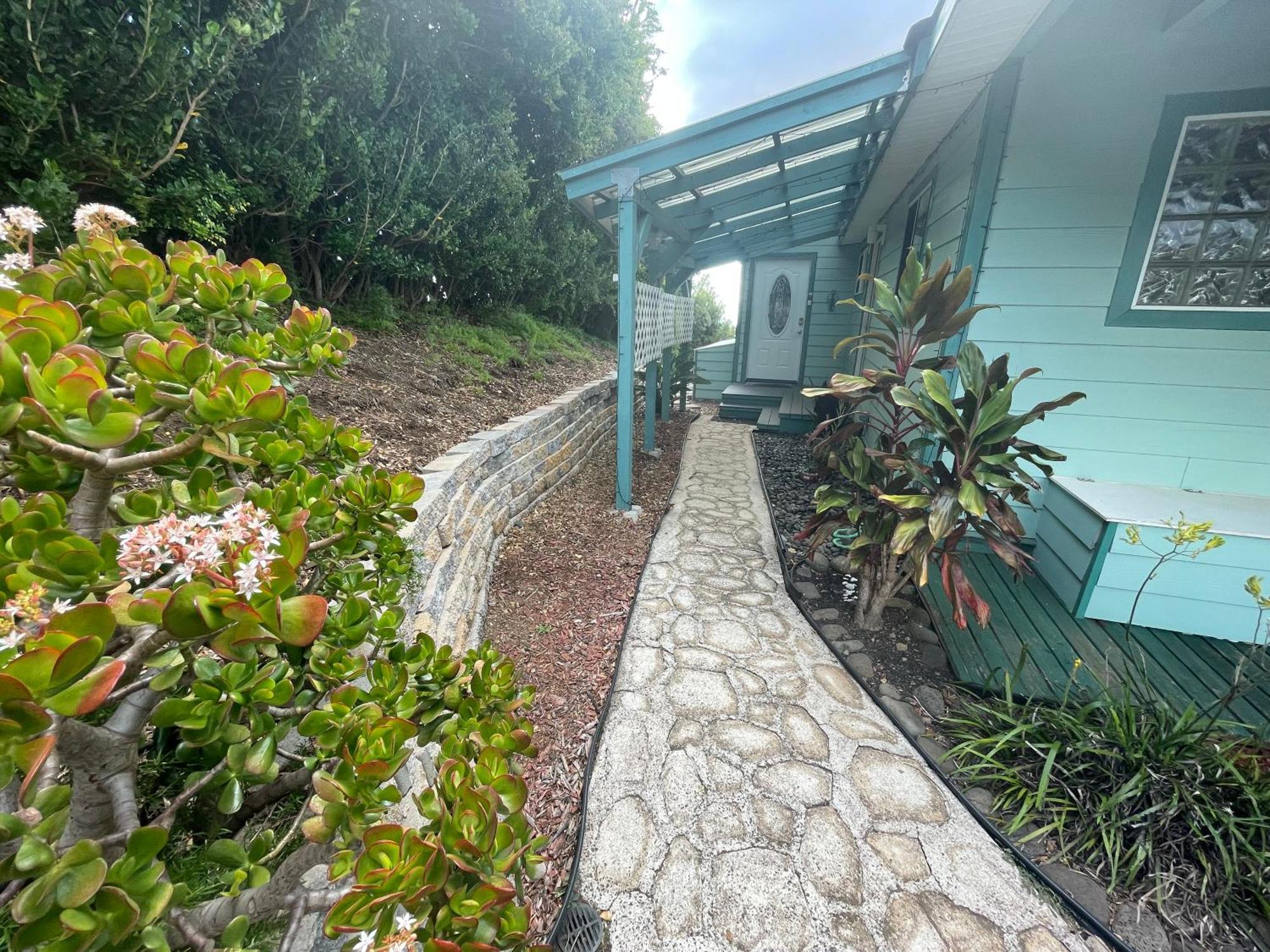Ha'Le Kiana Bed & Breakfast Kula Exterior photo